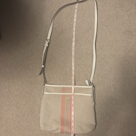 Coach crossbody purse - Picture 7 of 7